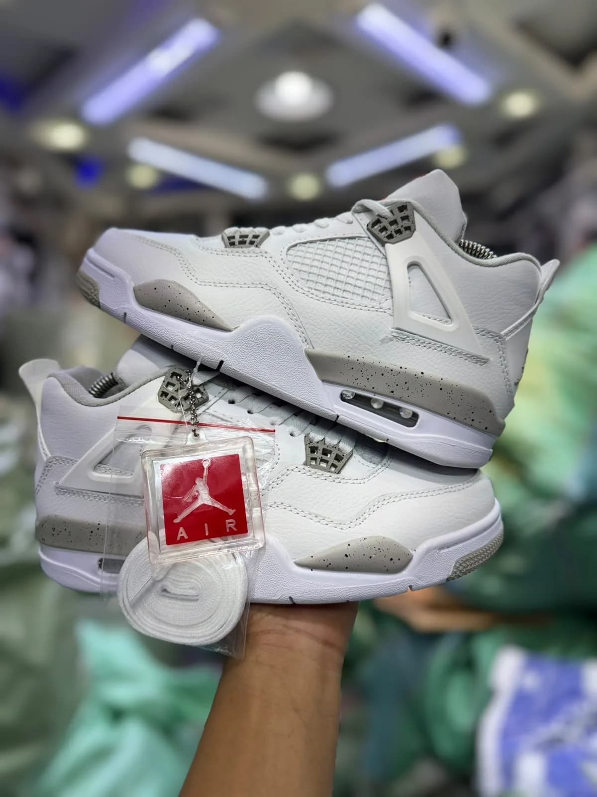 Air Jordan 4
