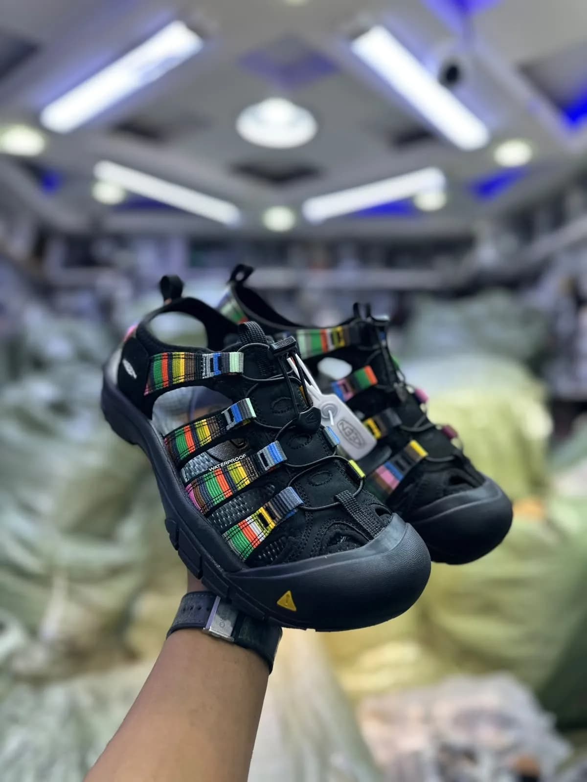 Keen open shoes